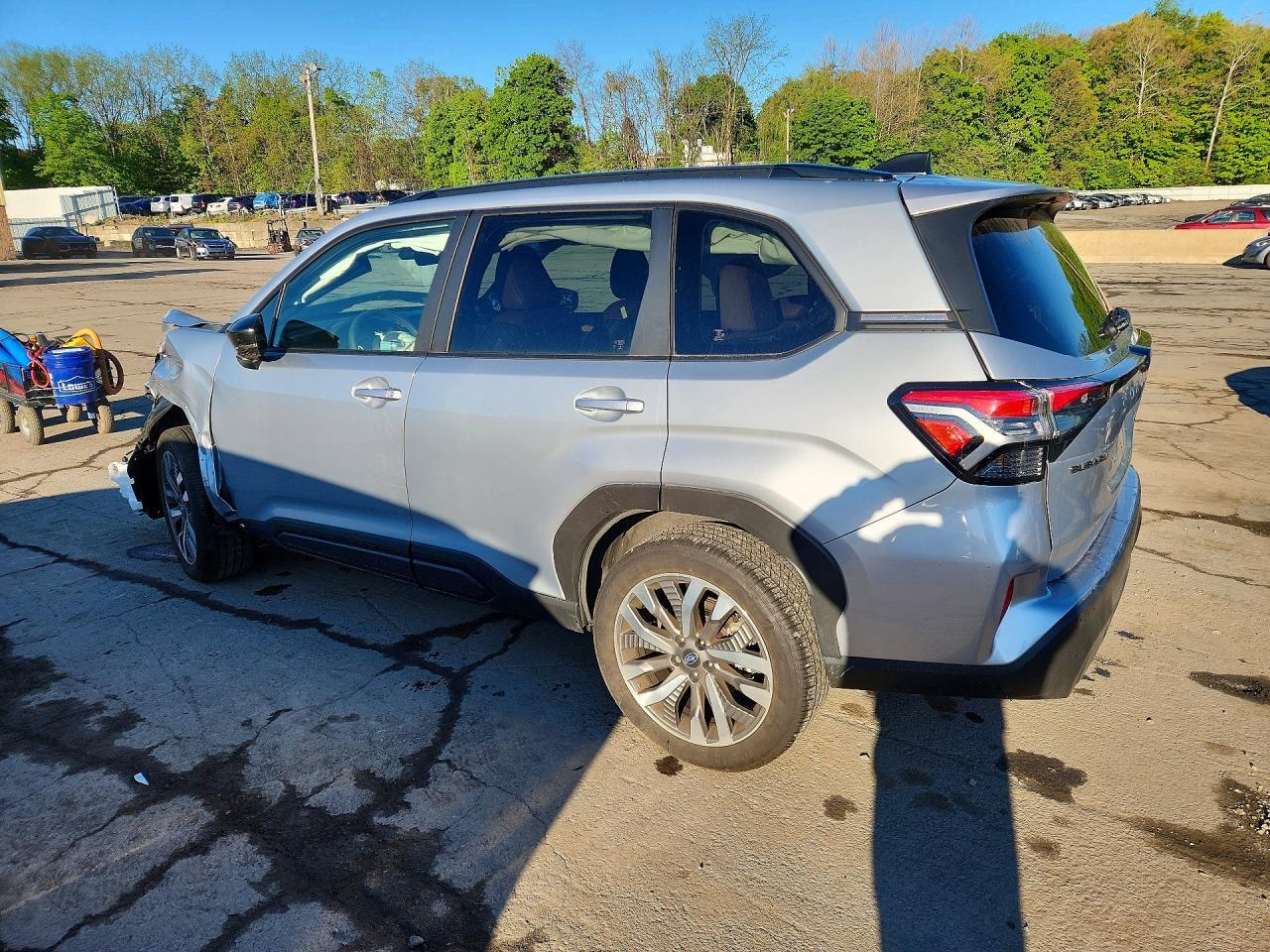 2025 SUBARU FORESTER