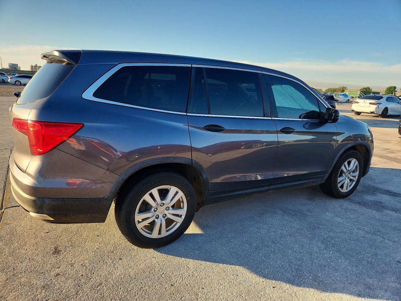2017 HONDA PILOT