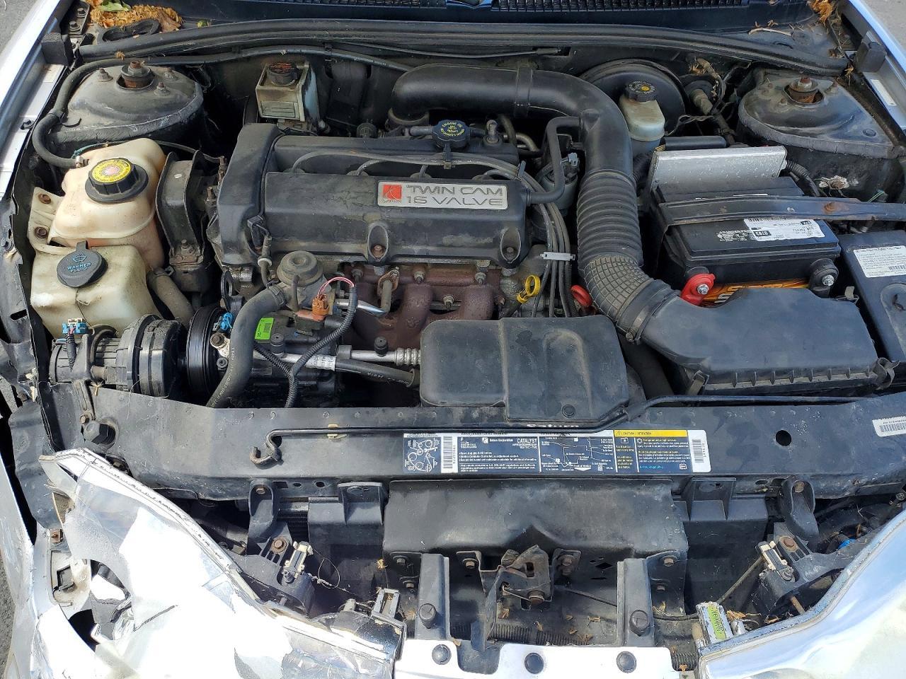 2002 SATURN Sc2