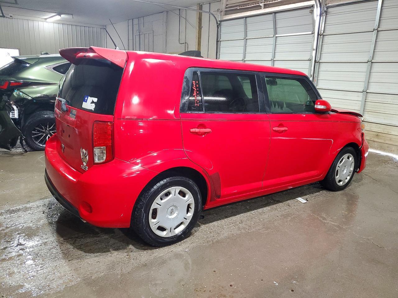 2013 SCION xB