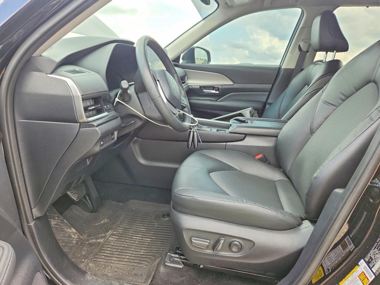 2024 TOYOTA HIGHLANDER