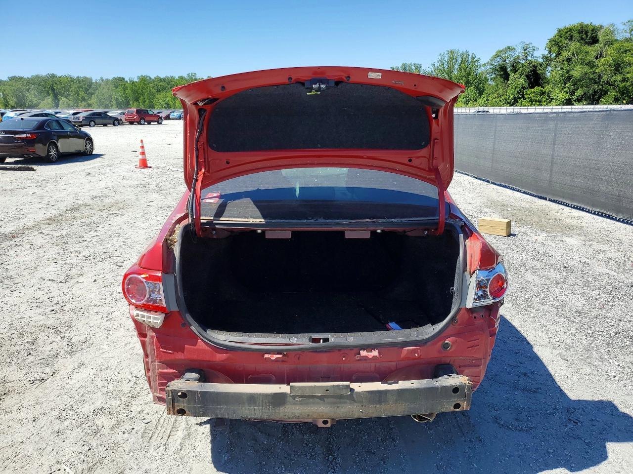 2011 TOYOTA COROLLA