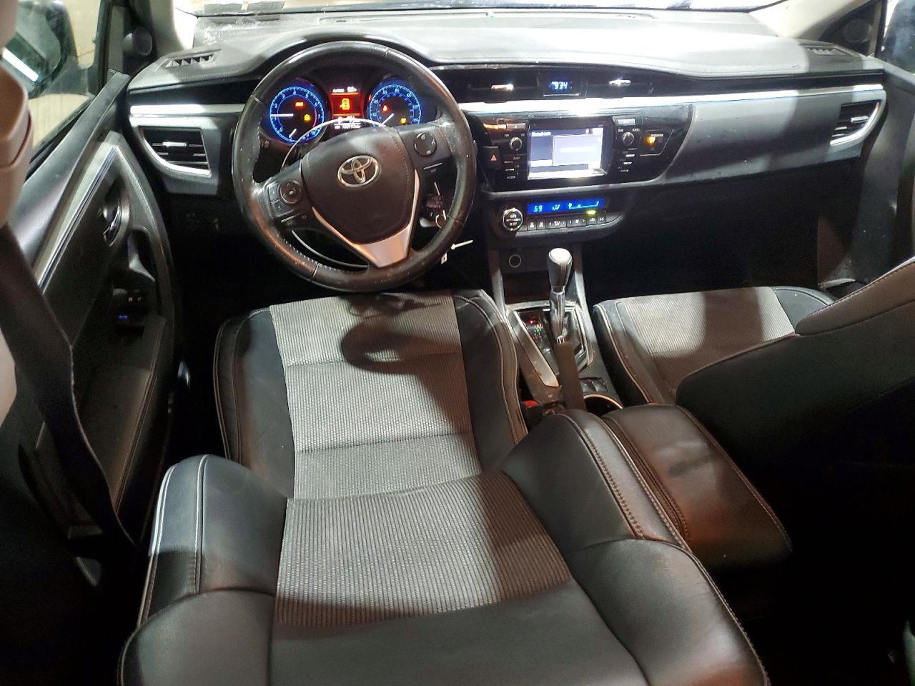 2015 TOYOTA COROLLA
