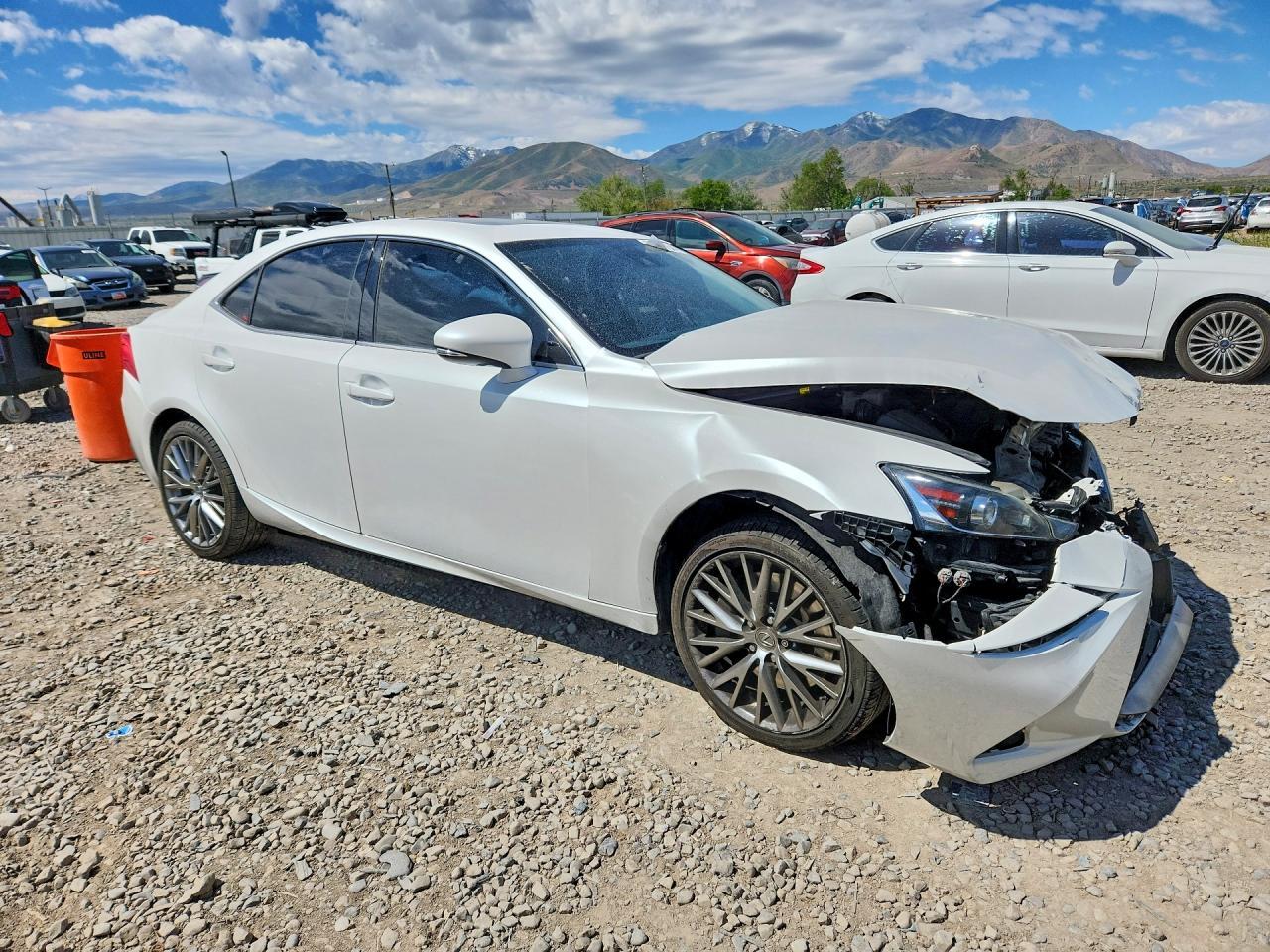 2018 LEXUS IS 300