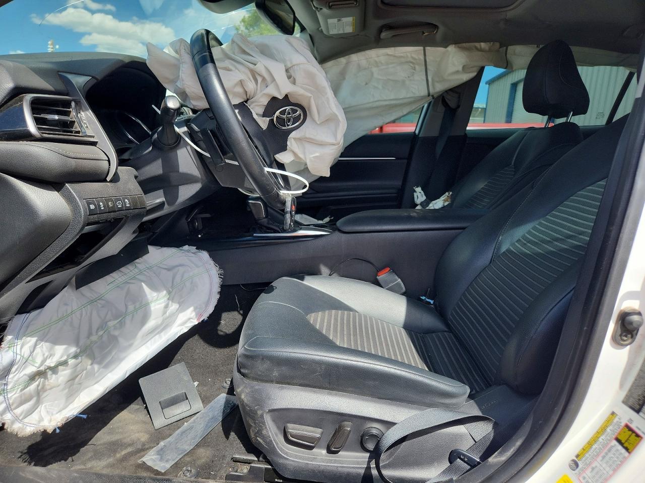 2019 TOYOTA CAMRY