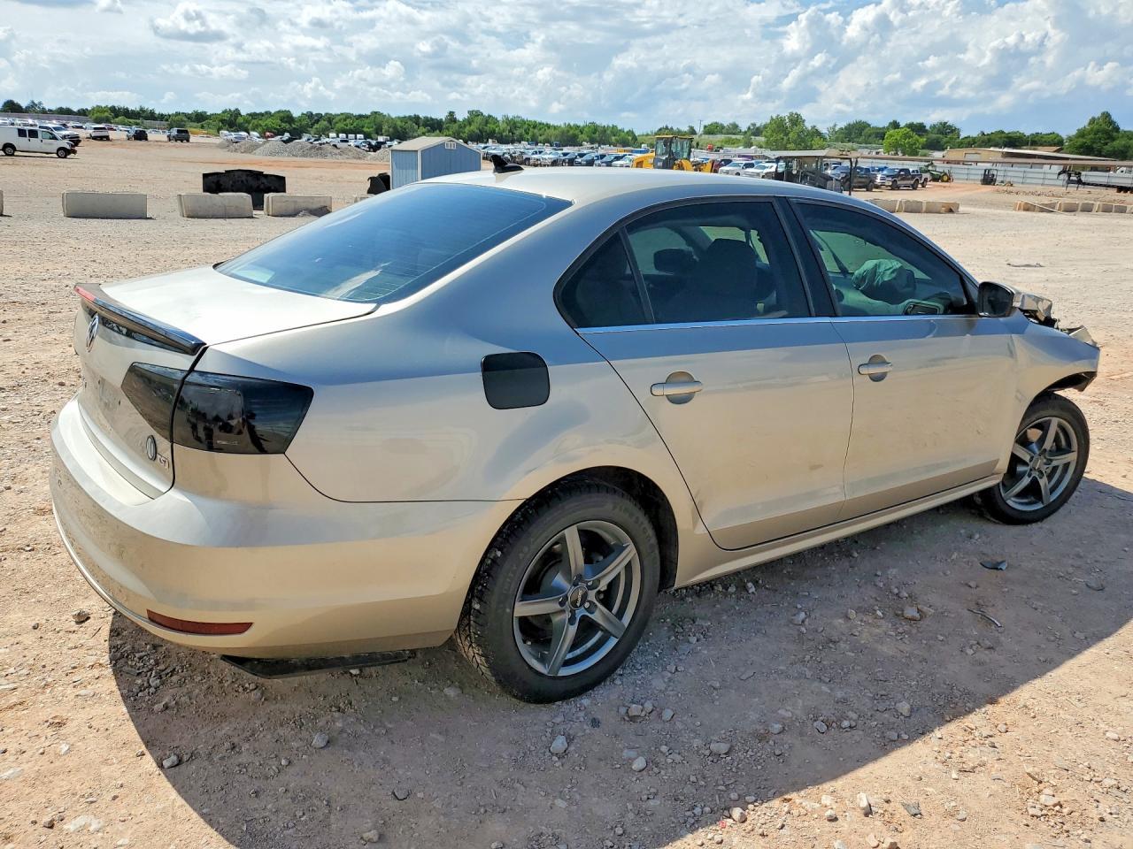 2015 VOLKSWAGEN JETTA