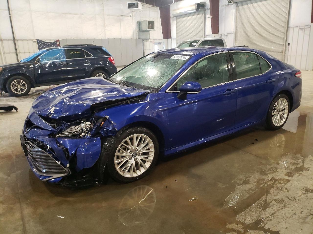 2018 TOYOTA CAMRY