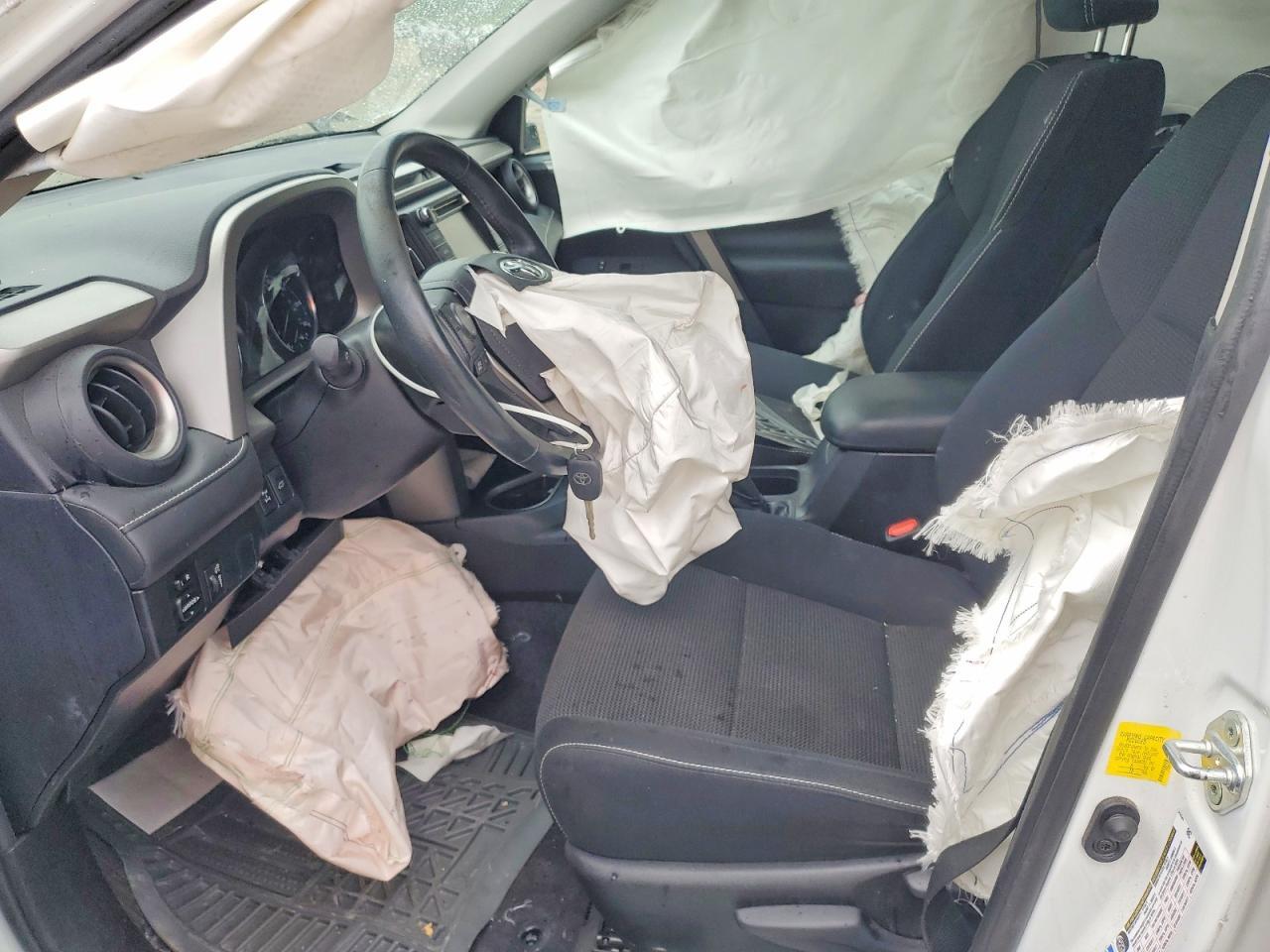 2016 TOYOTA RAV4