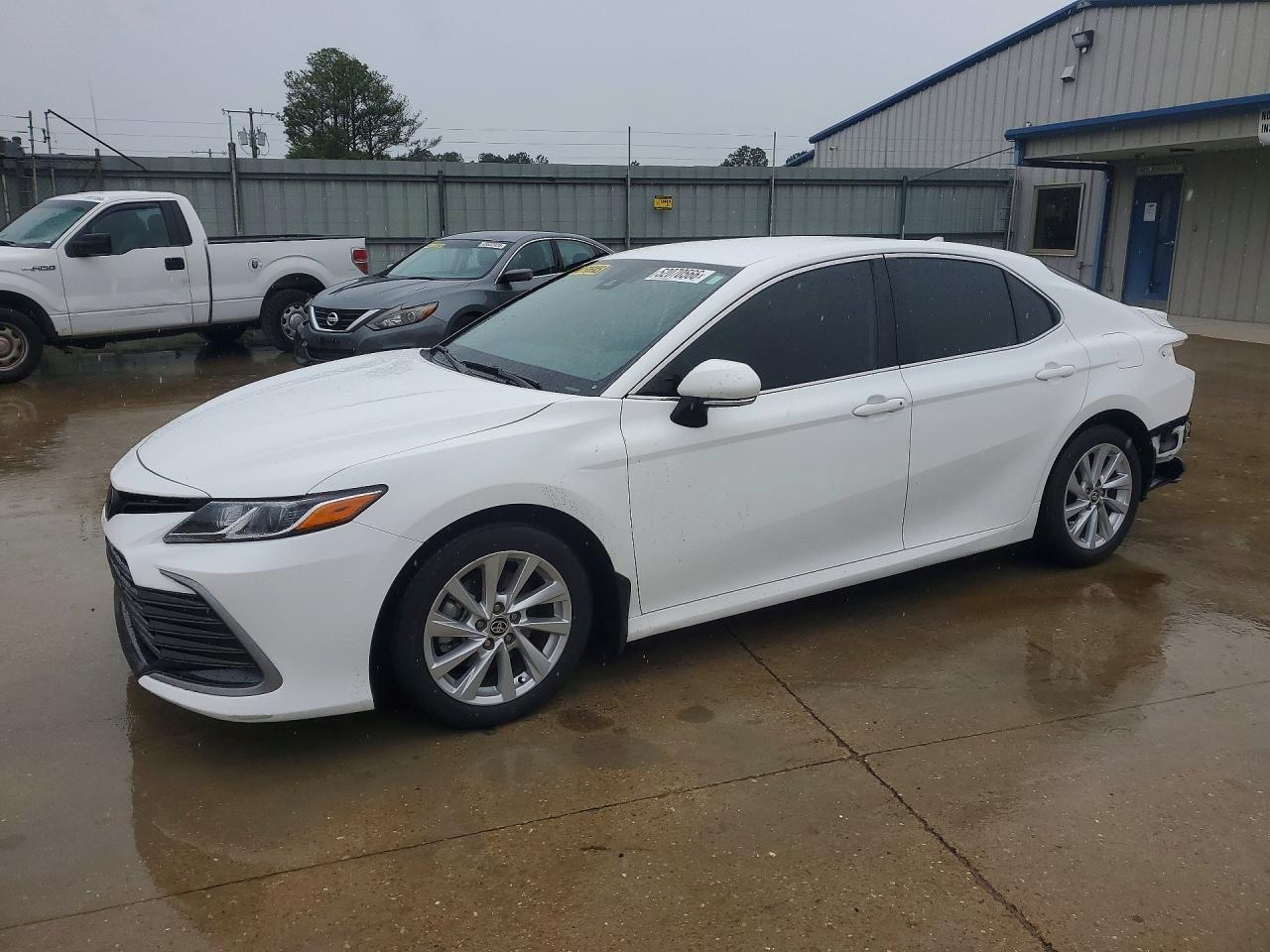 2023 TOYOTA CAMRY