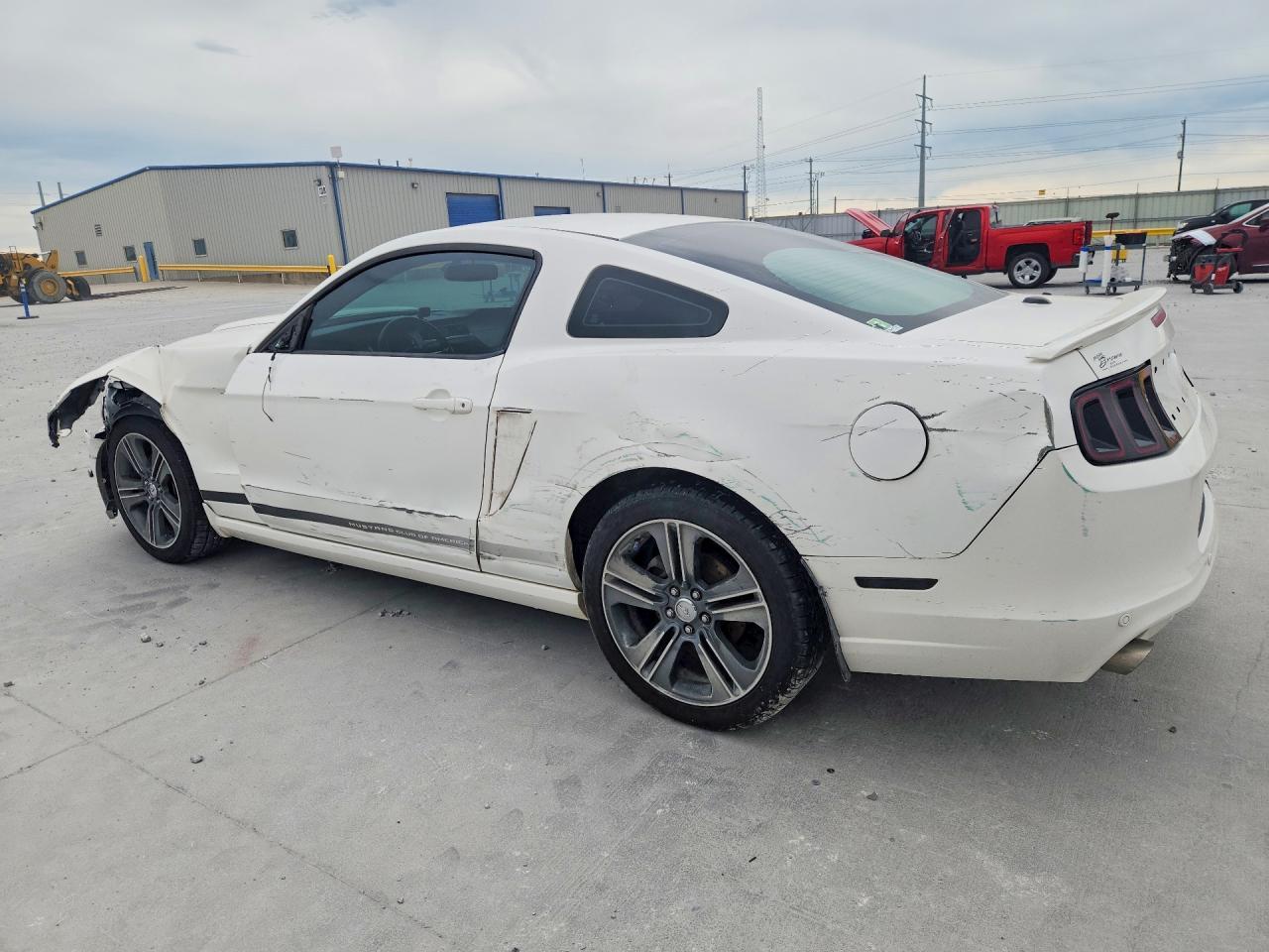 2013 FORD MUSTANG