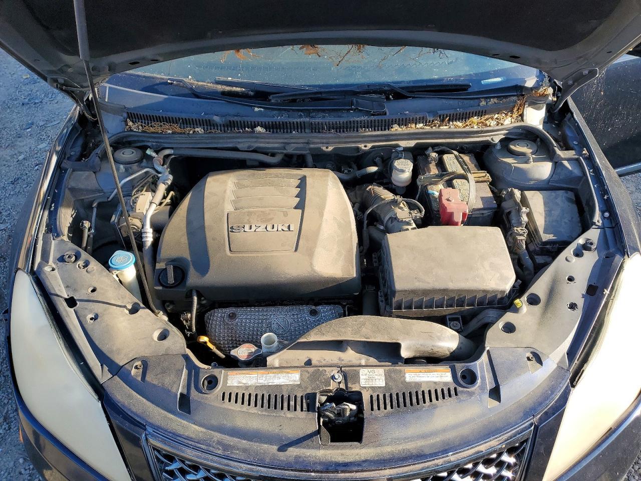 2012 SUZUKI Kizashi