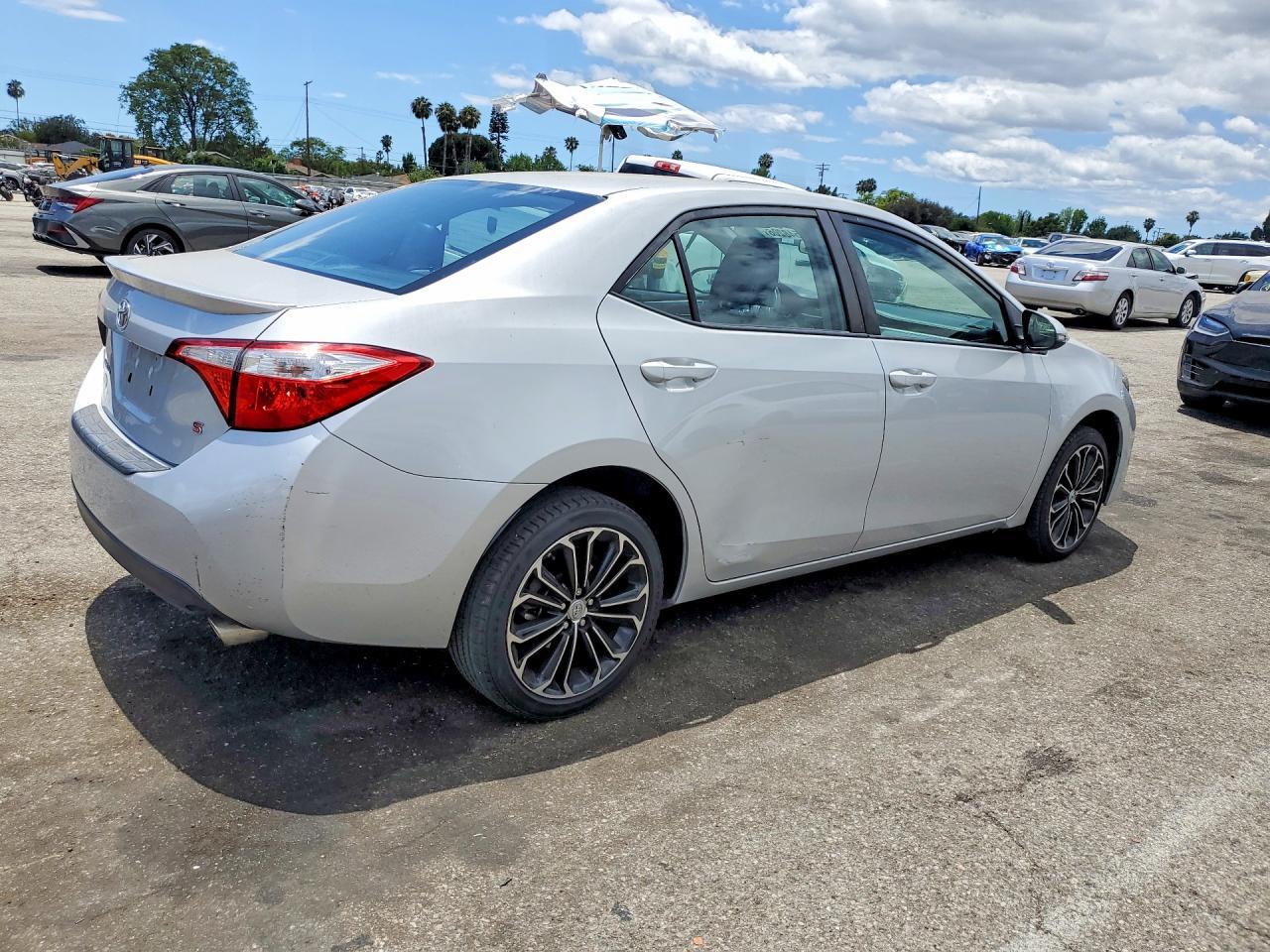 2015 TOYOTA COROLLA