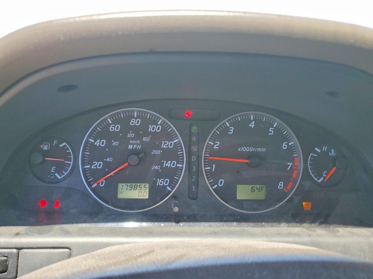 2002 NISSAN Maxima