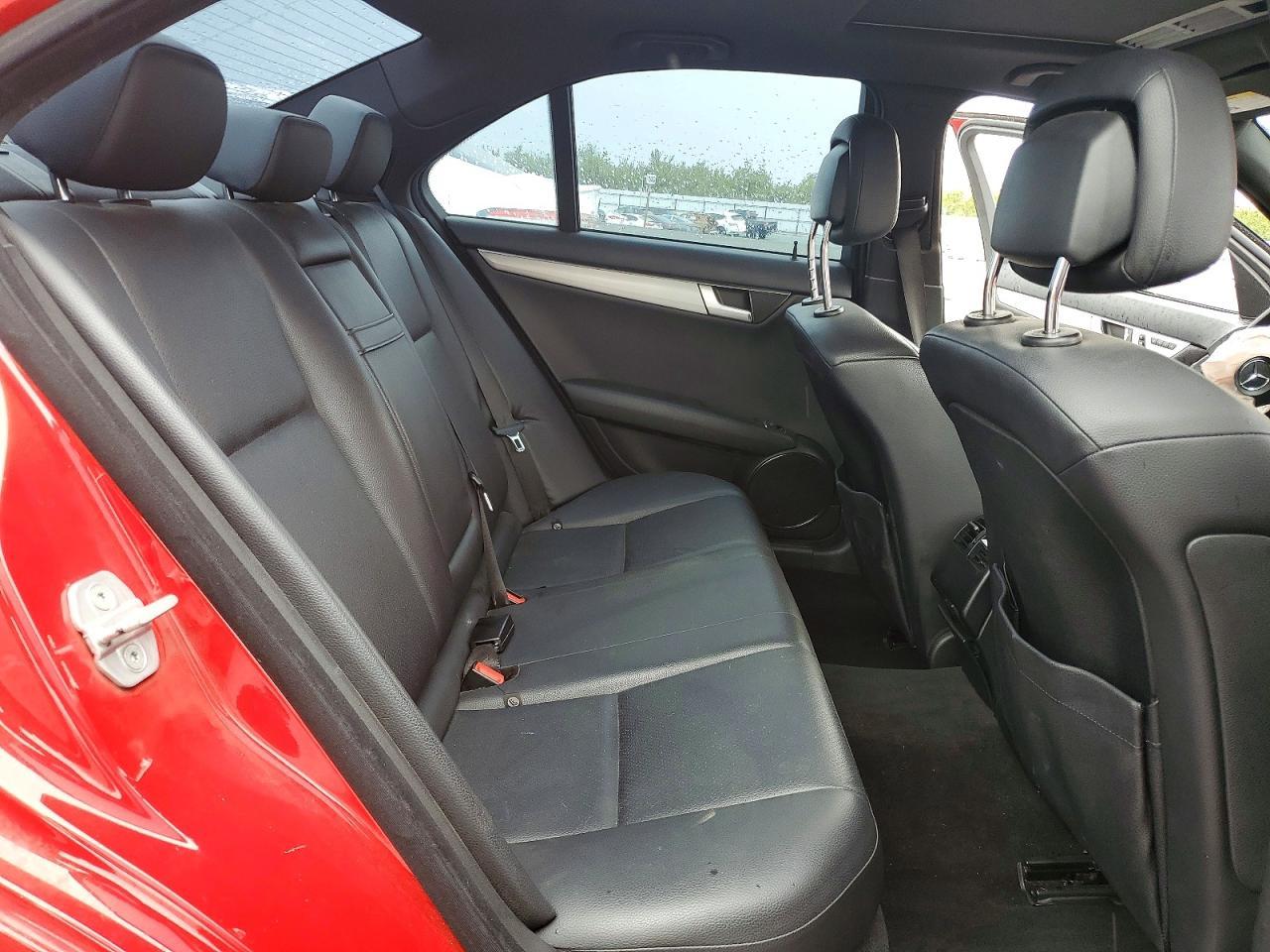 2012 MERCEDES-BENZ C-CLASS