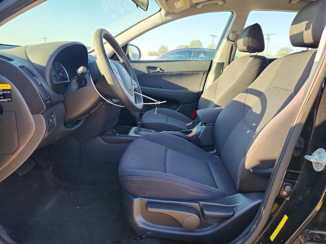 2012 HYUNDAI ELANTRA