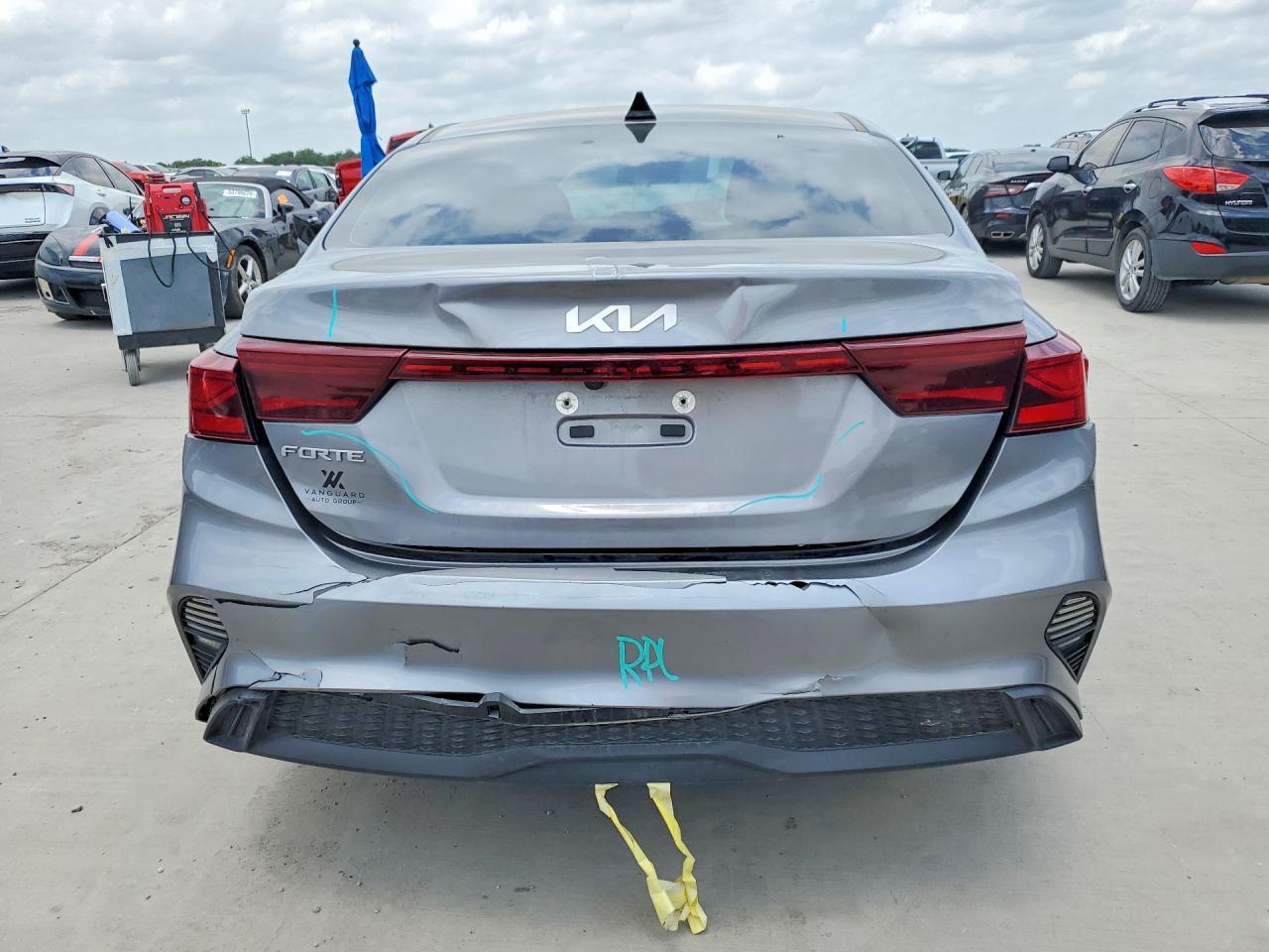 2024 KIA FORTE