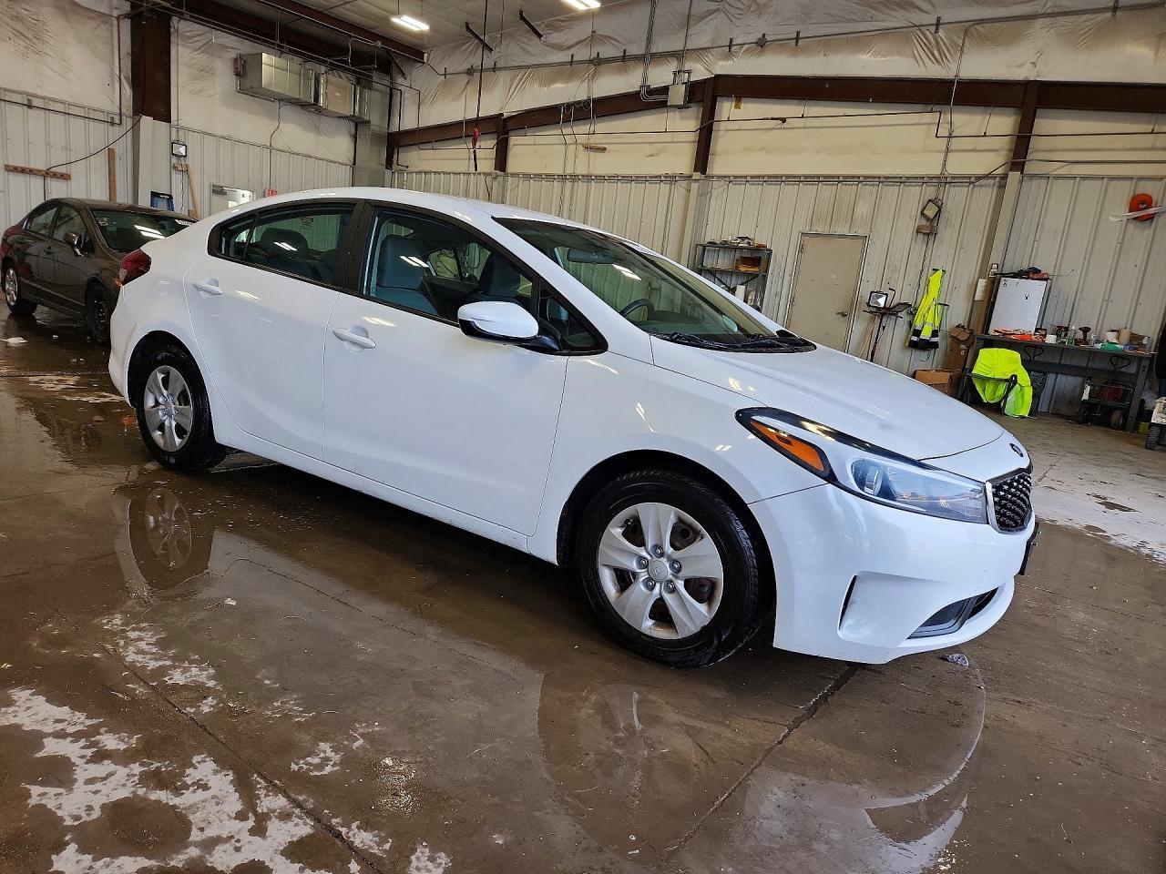 2017 KIA FORTE