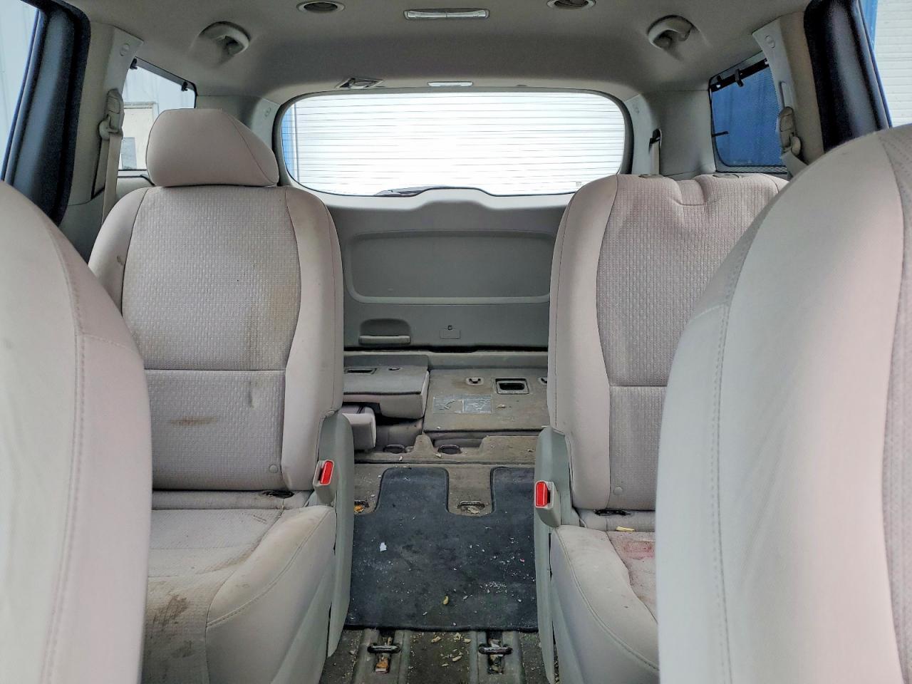 2016 KIA SEDONA