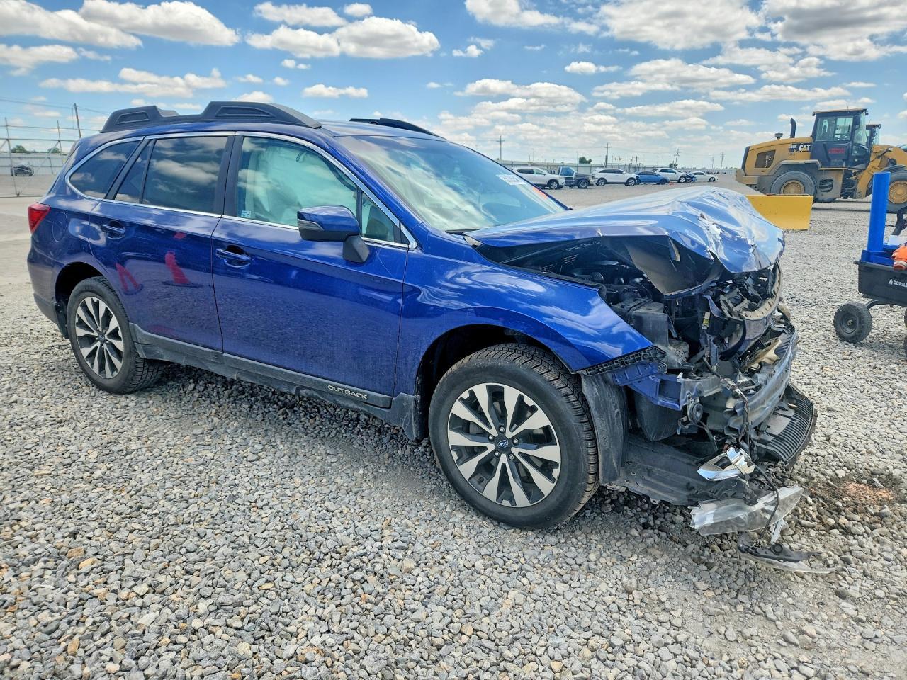 2015 SUBARU Outback