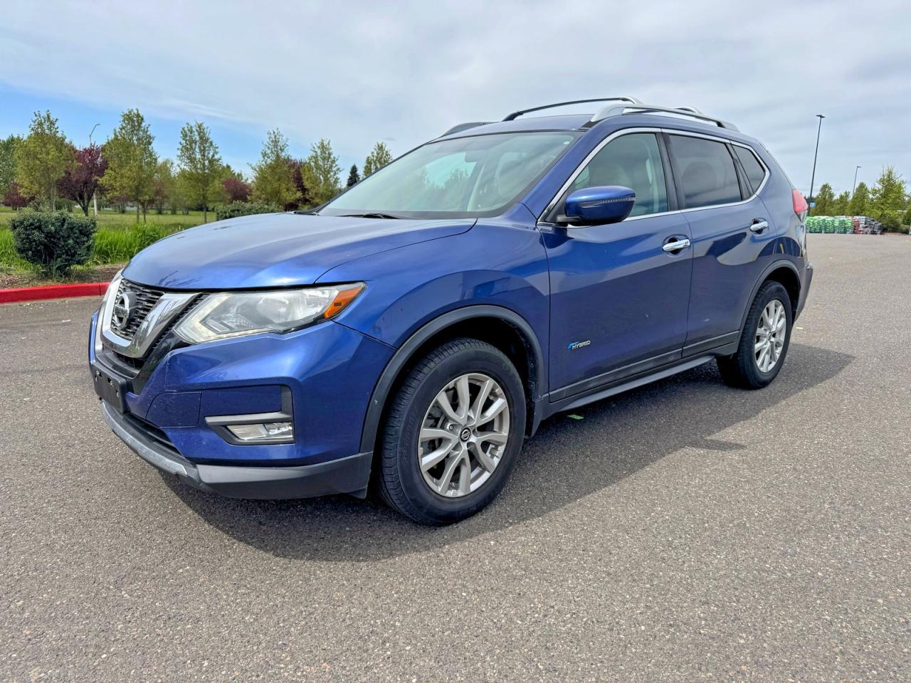 2017 NISSAN ROGUE