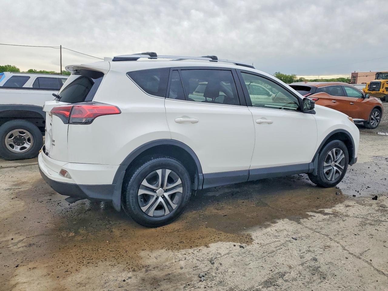 2016 TOYOTA RAV4