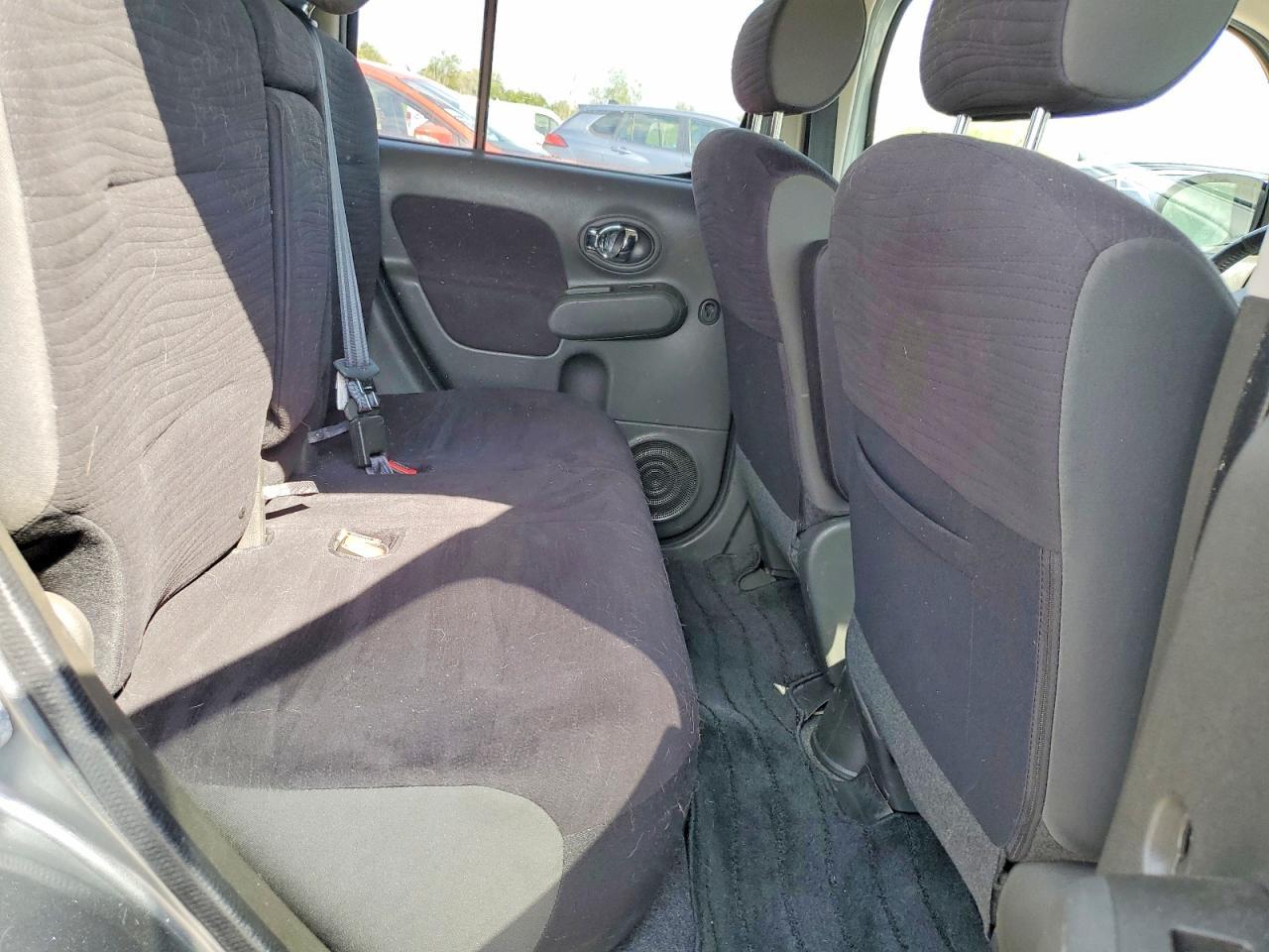 2012 NISSAN CUBE