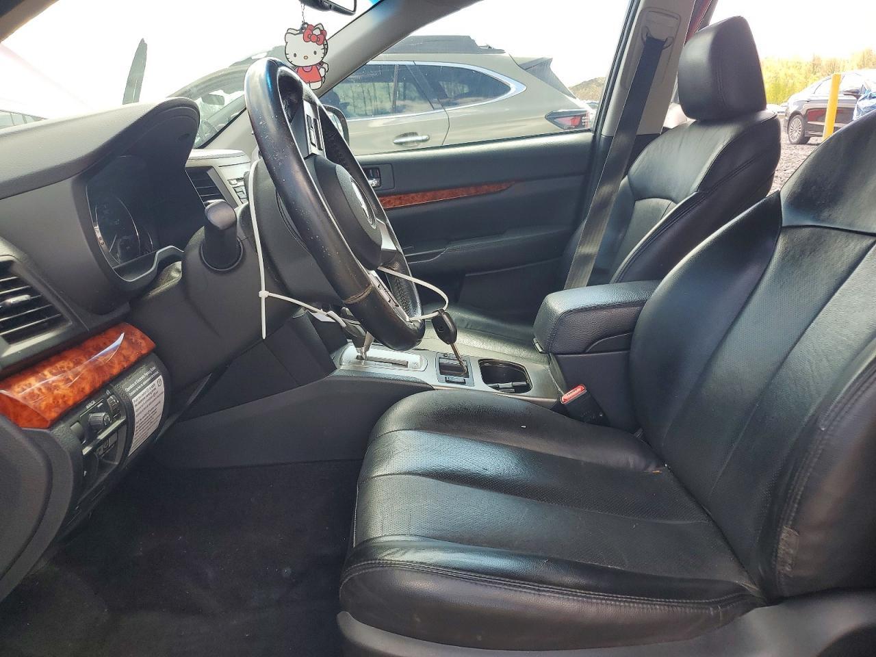 2010 SUBARU Legacy