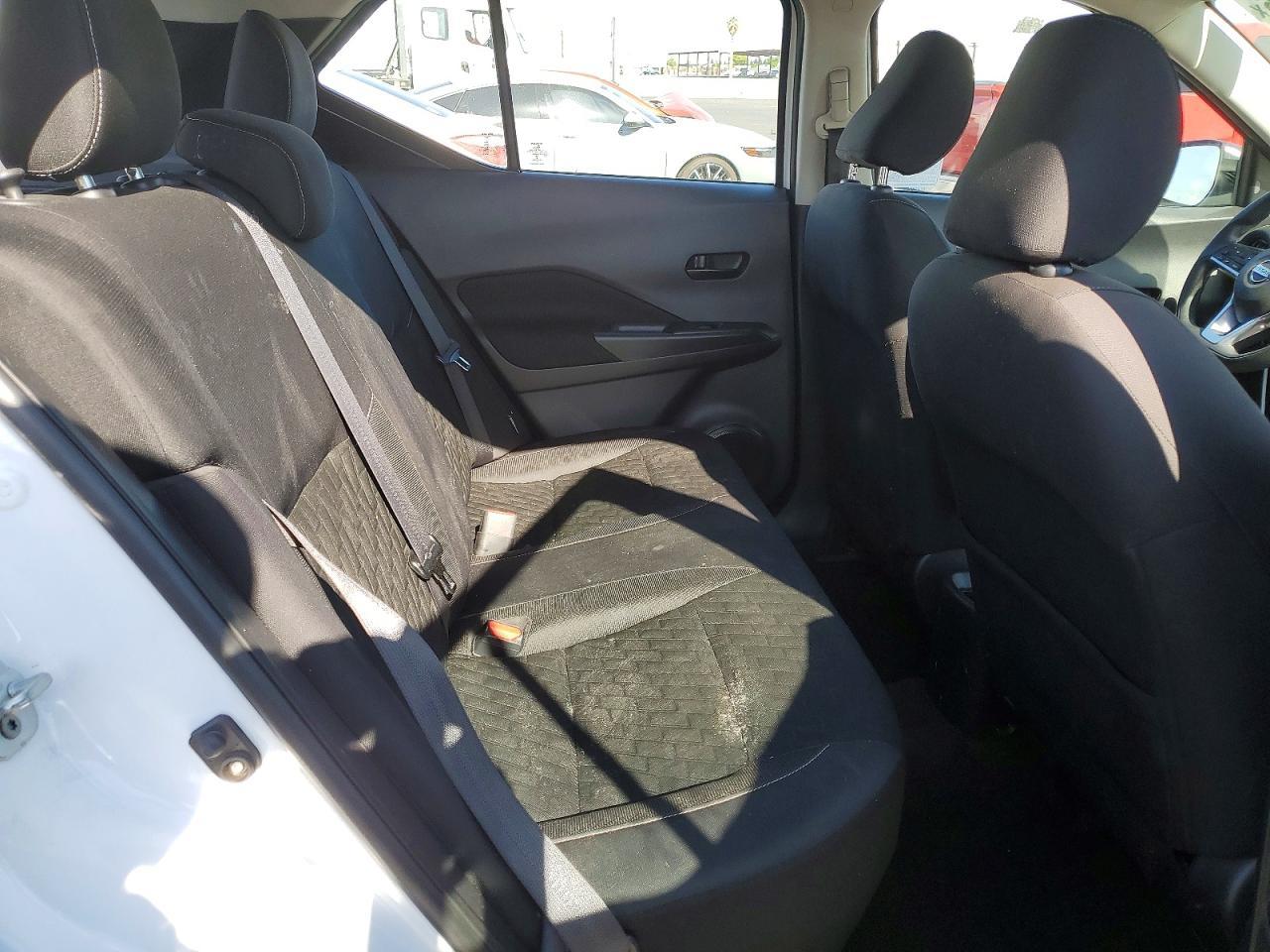 2021 NISSAN KICKS