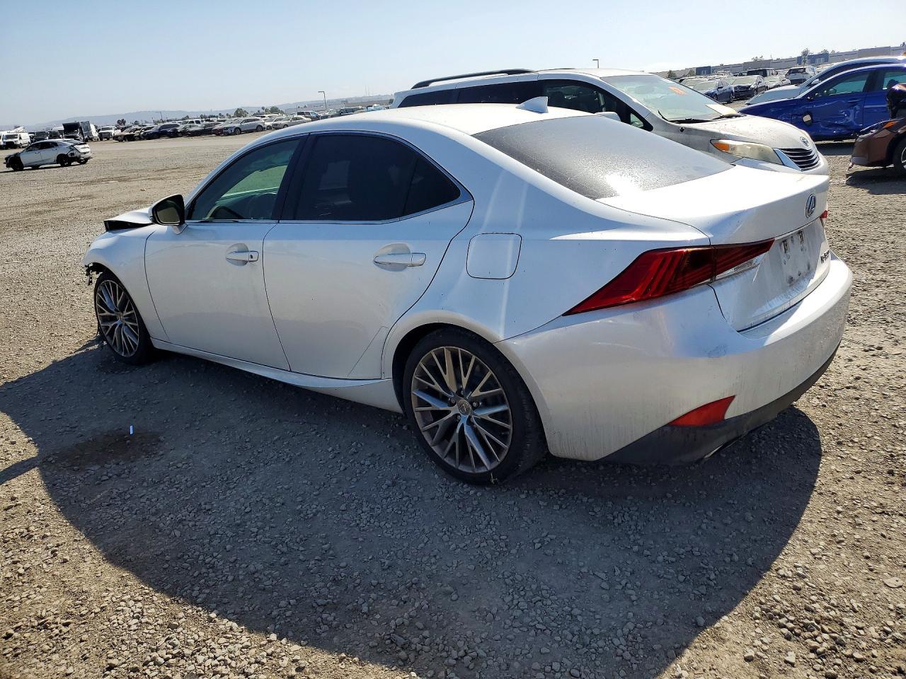 2018 LEXUS IS 300