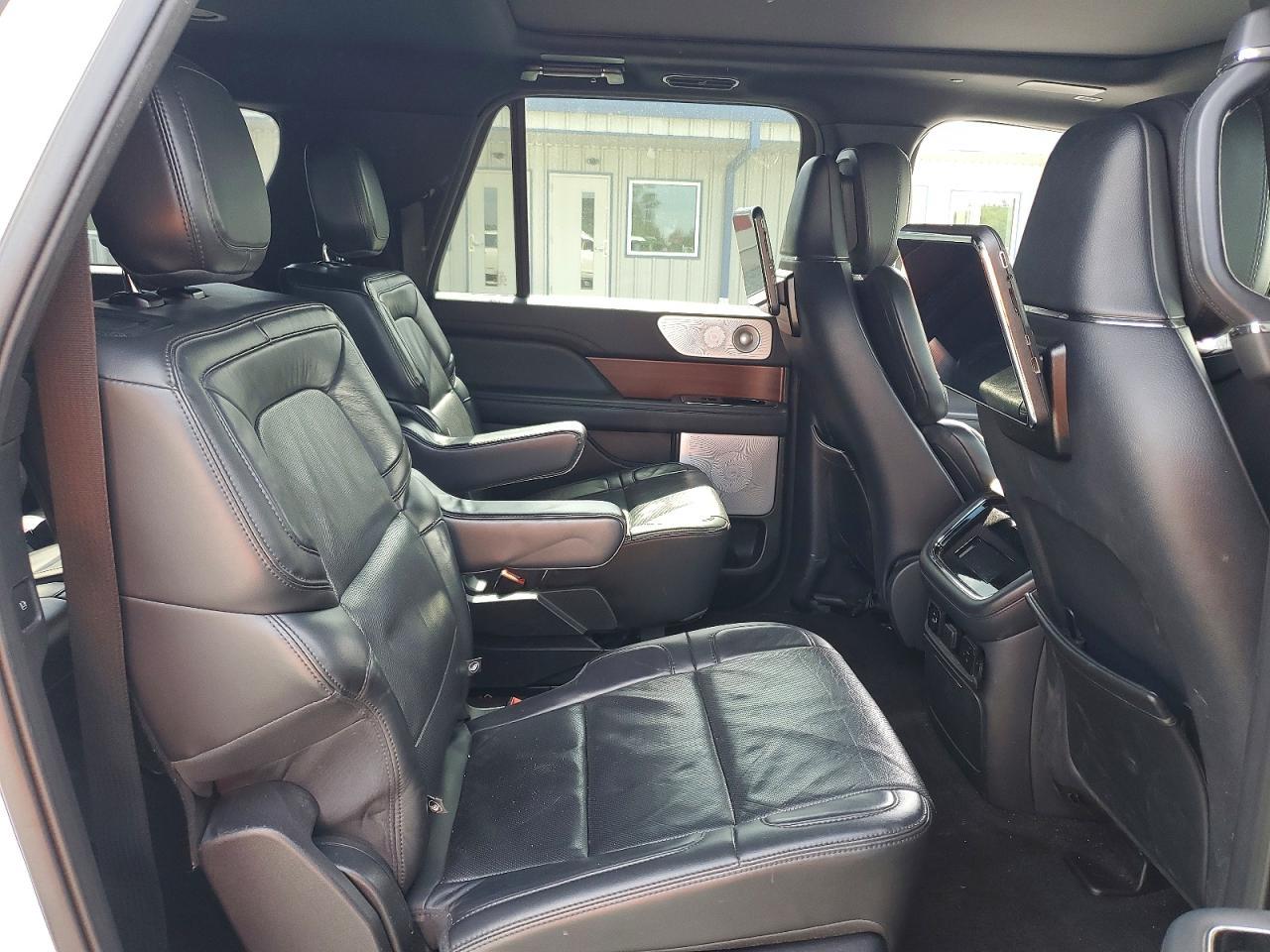 2023 LINCOLN Navigator