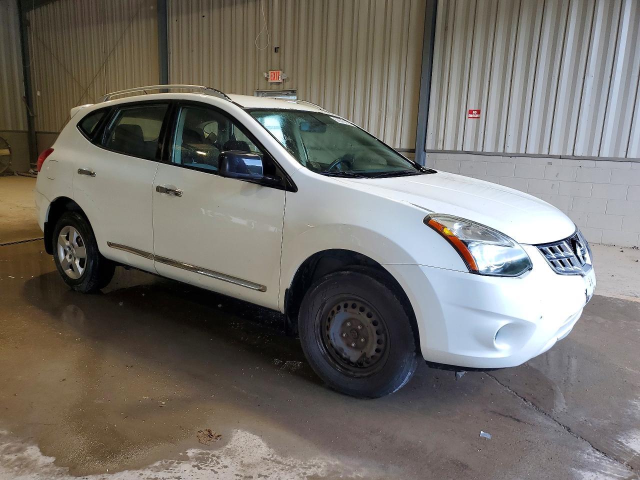 2014 NISSAN ROGUE