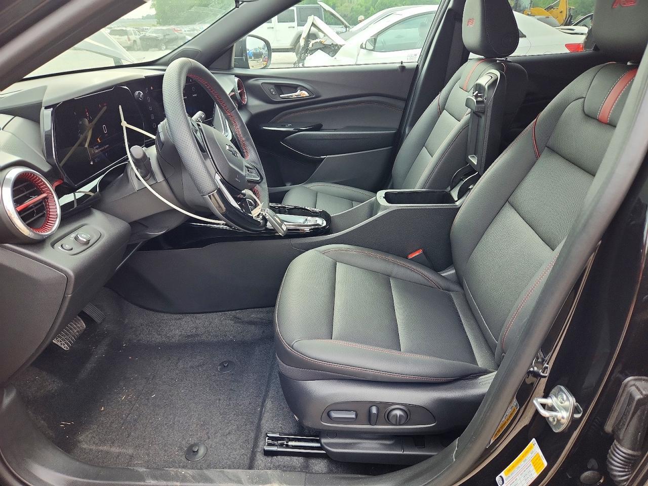 2026 CHEVROLET TRAX