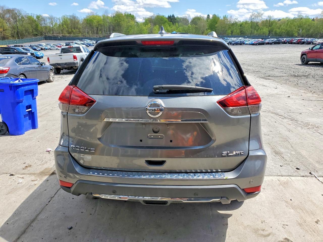 2019 NISSAN ROGUE
