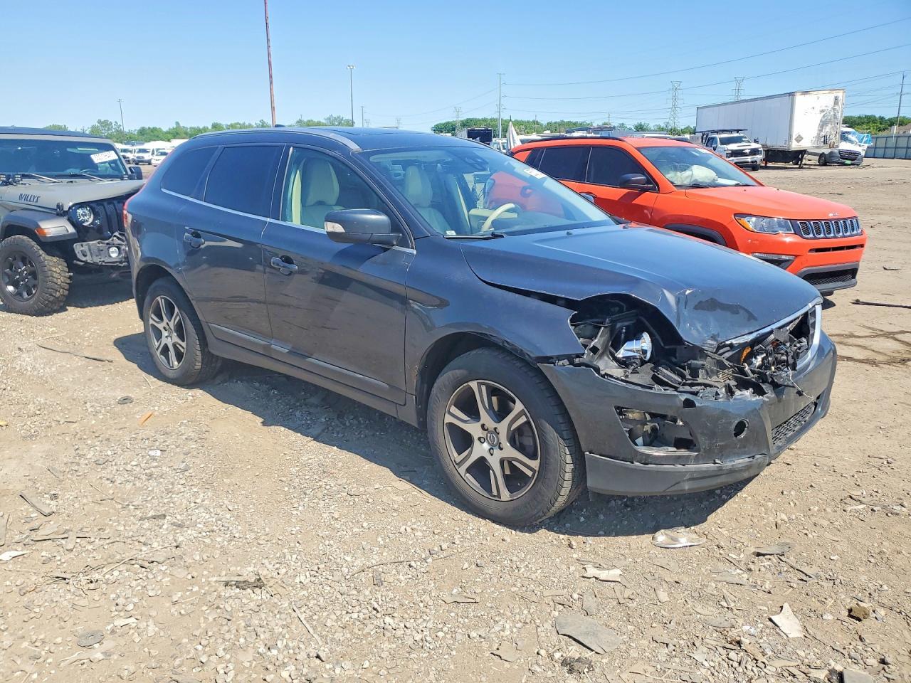 2011 VOLVO XC60