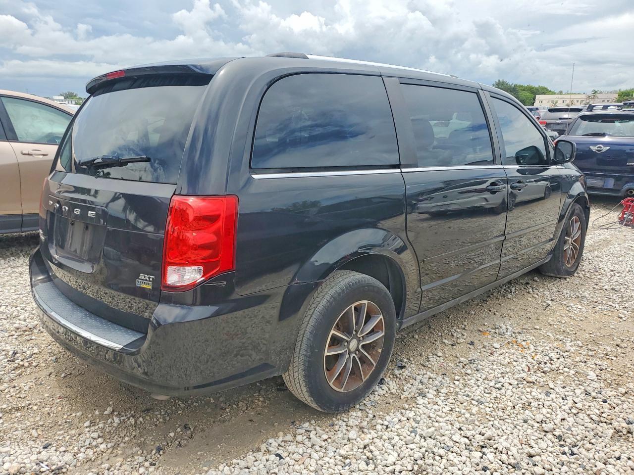 2017 DODGE GRAND CARAVAN