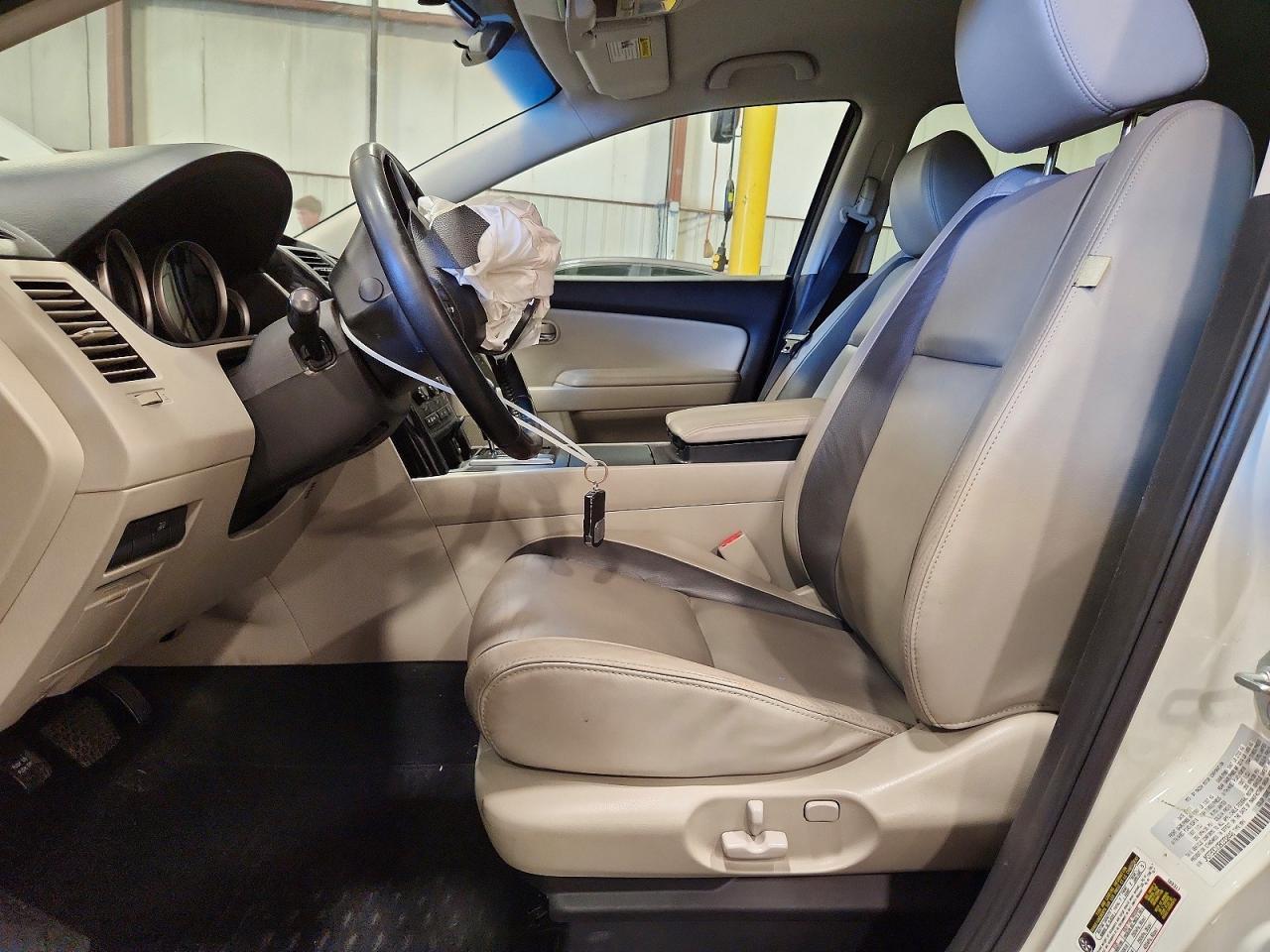 2011 MAZDA CX-9