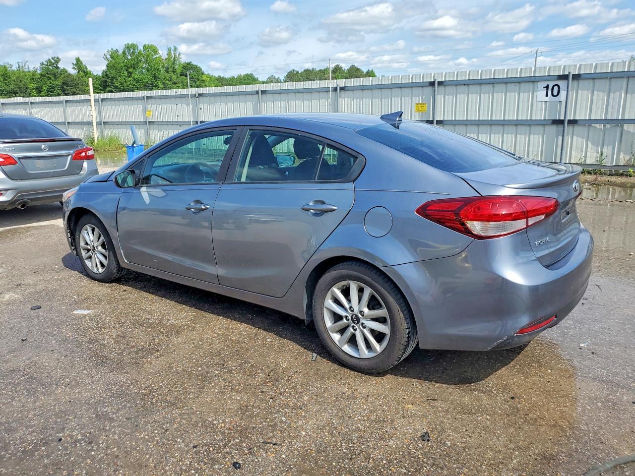 2017 KIA FORTE