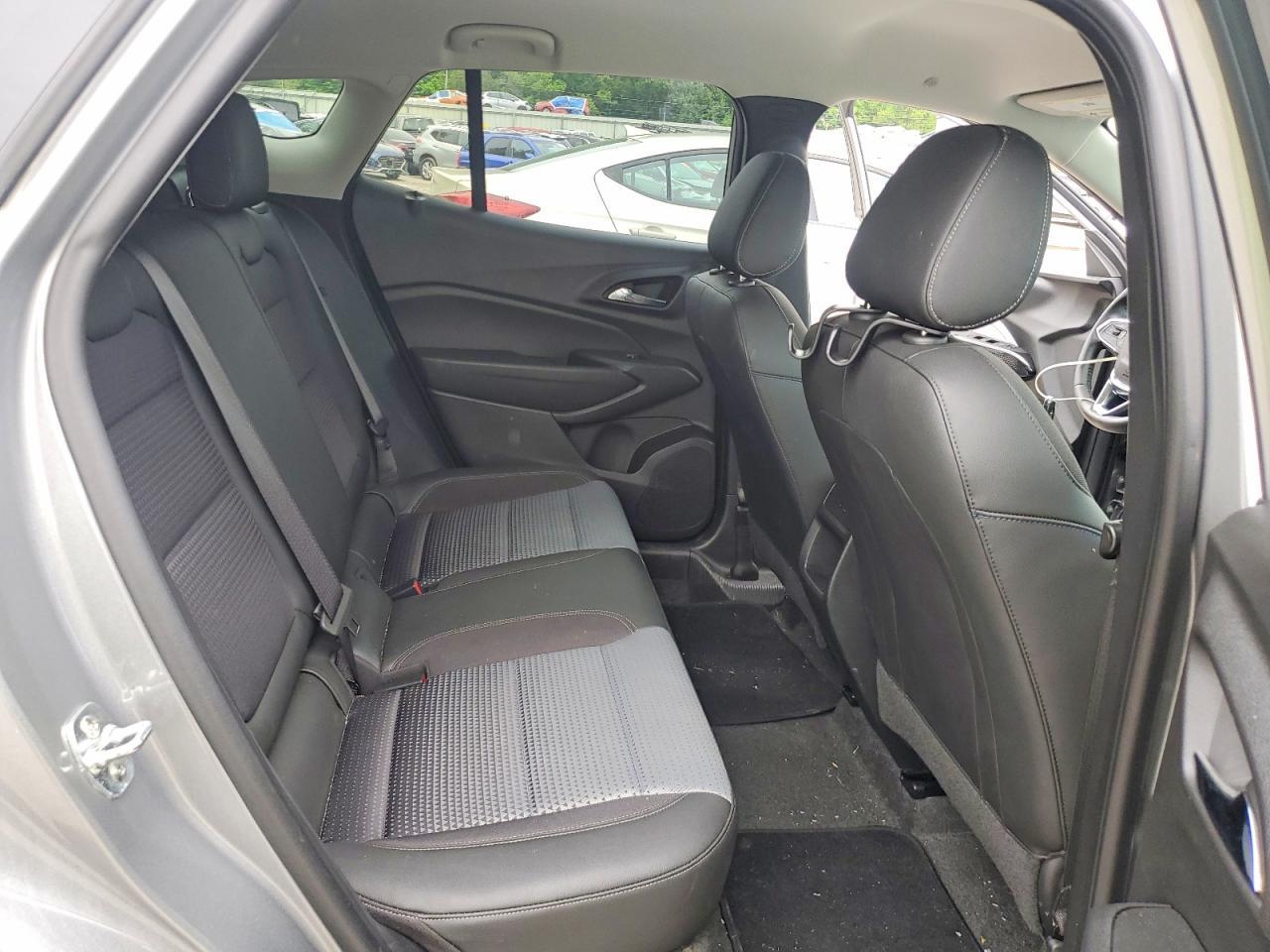 2025 CHEVROLET TRAX