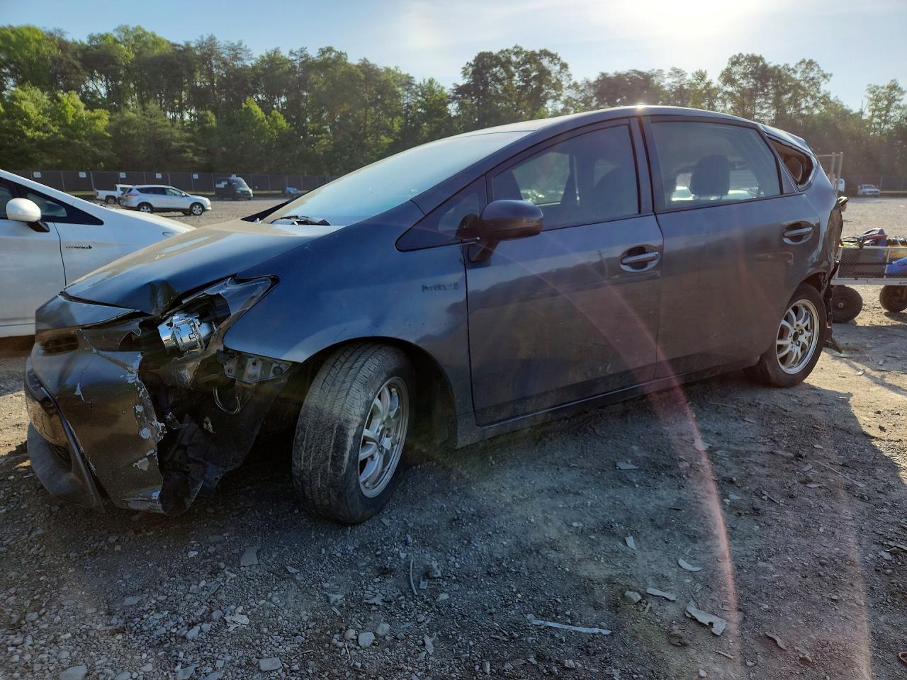 2016 TOYOTA PRIUS V