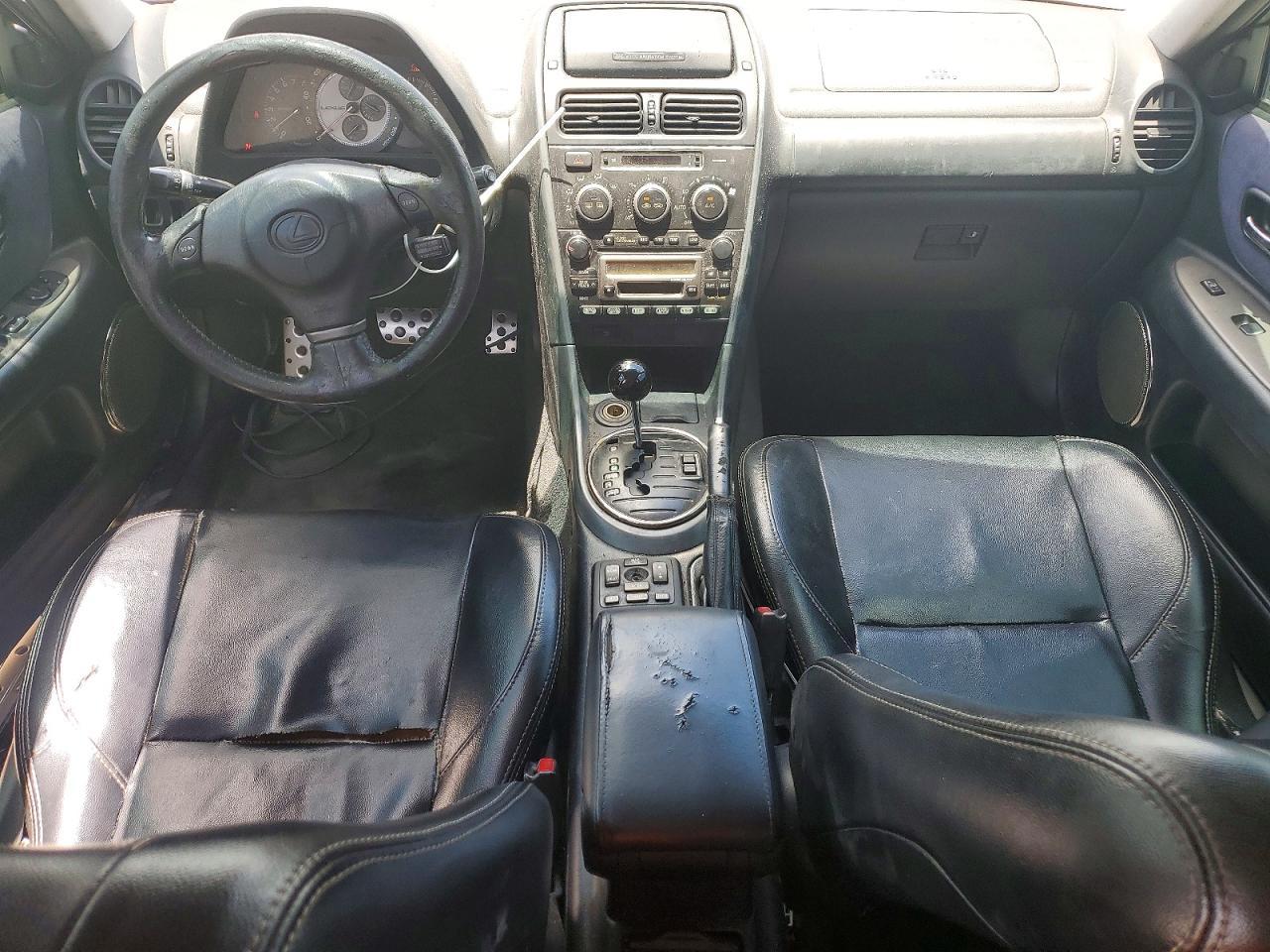 2003 LEXUS IS 300