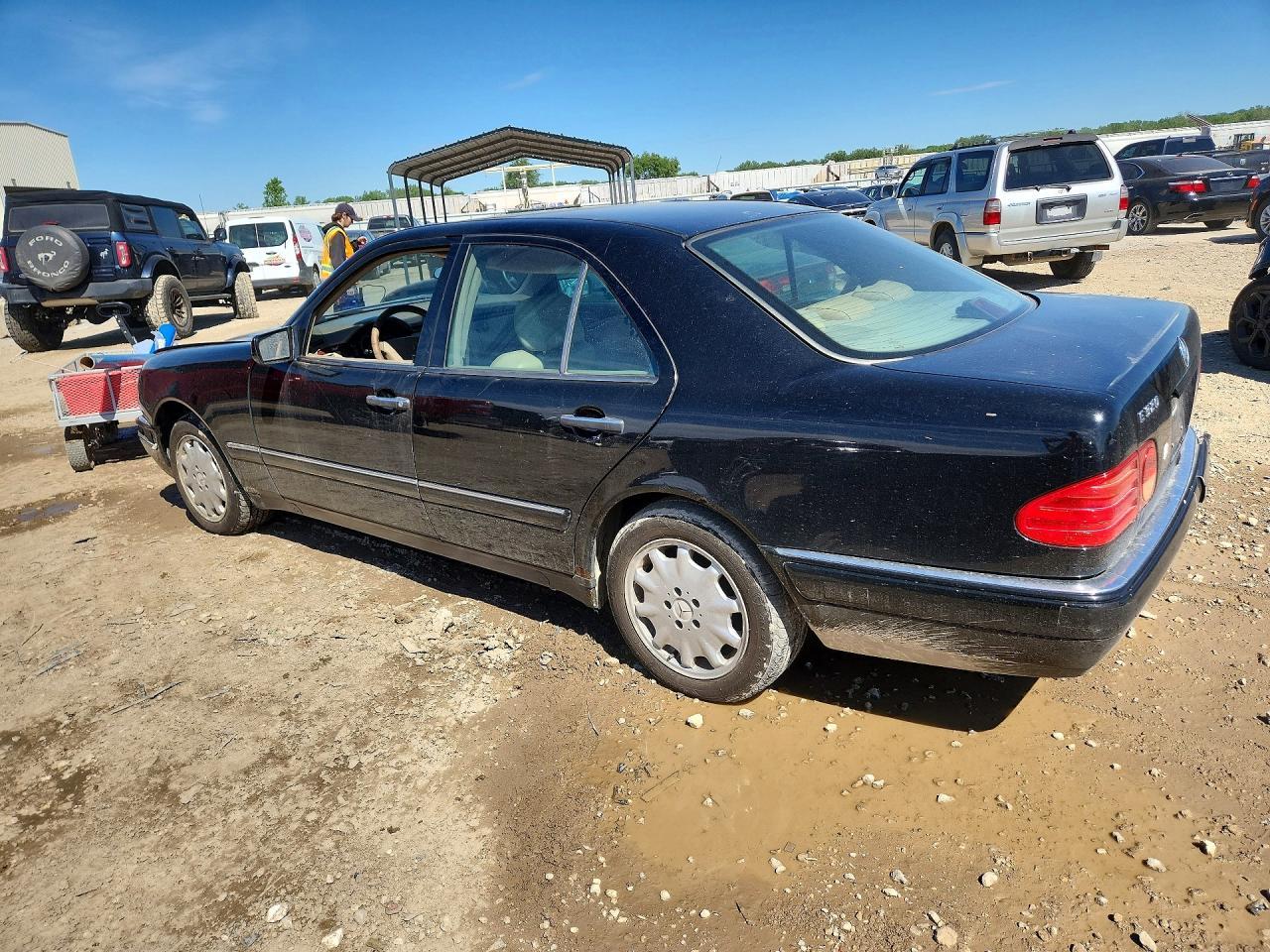1998 MERCEDES-BENZ E-Class