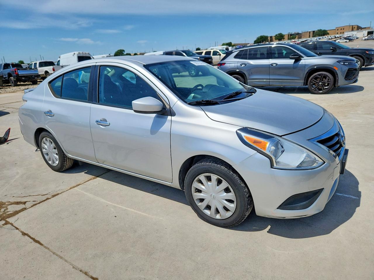 2015 NISSAN VERSA