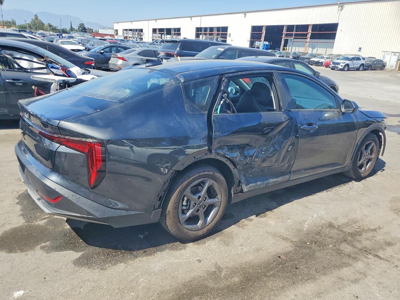 2026 KIA K4