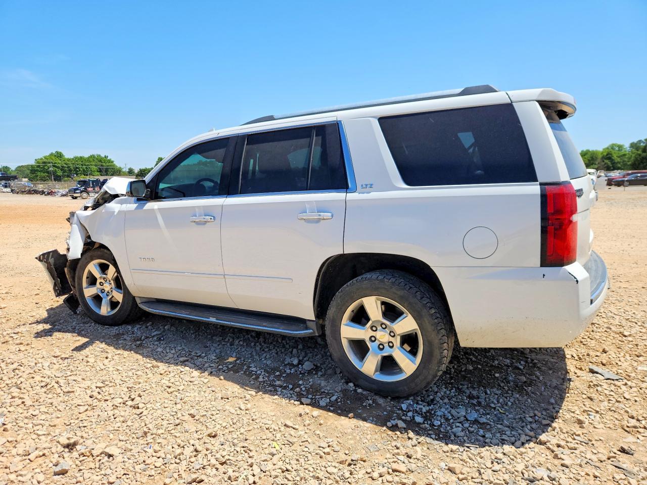 2016 CHEVROLET Tahoe