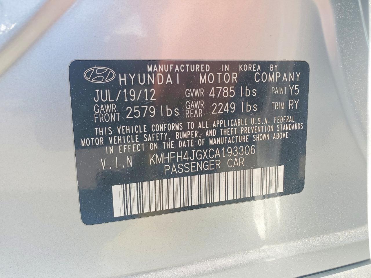 2012 HYUNDAI Azera