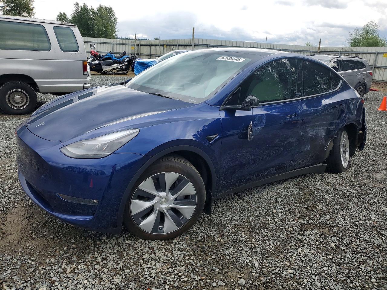 2024 TESLA MODEL Y