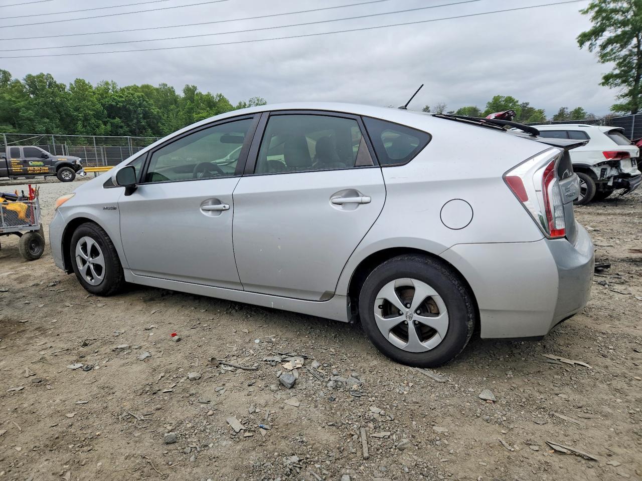 2013 TOYOTA PRIUS