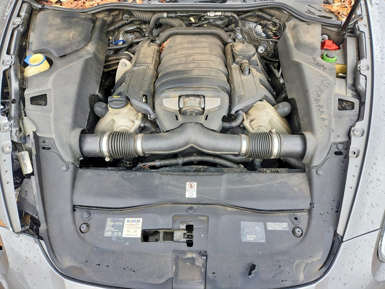 2014 PORSCHE CAYENNE