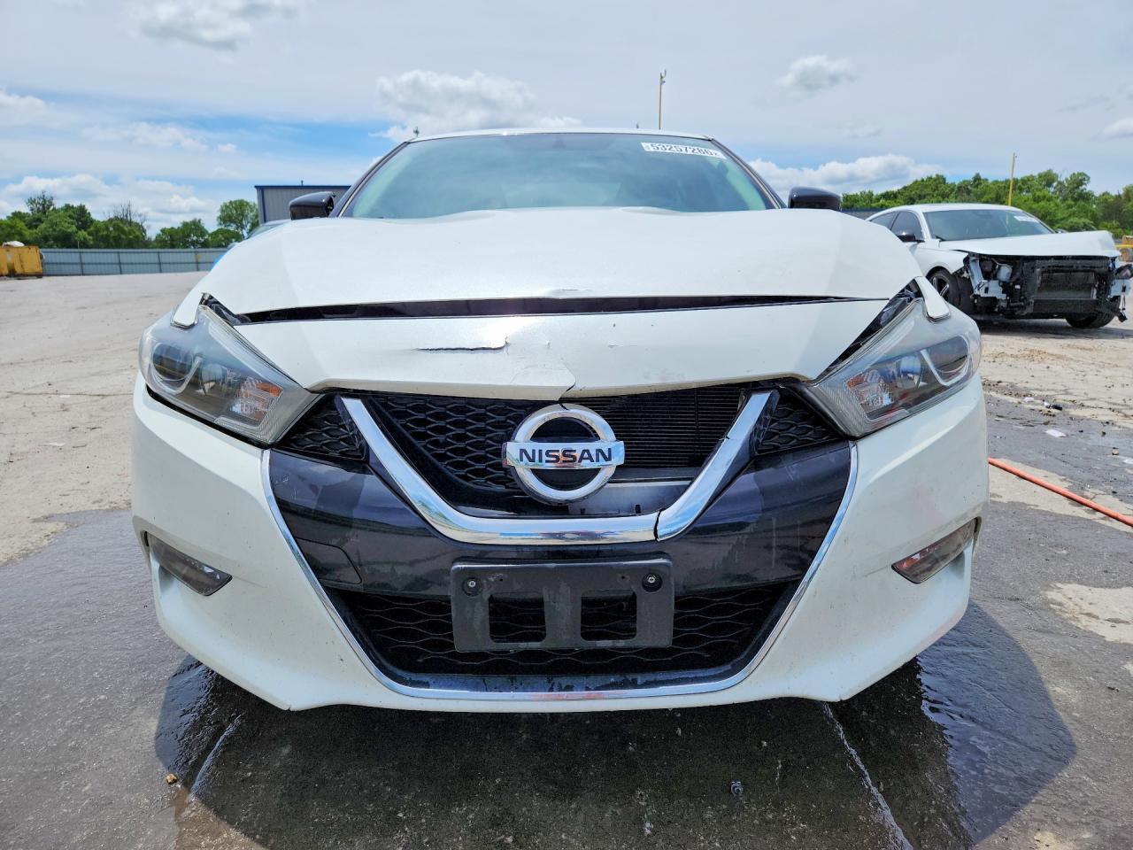 2018 NISSAN Maxima