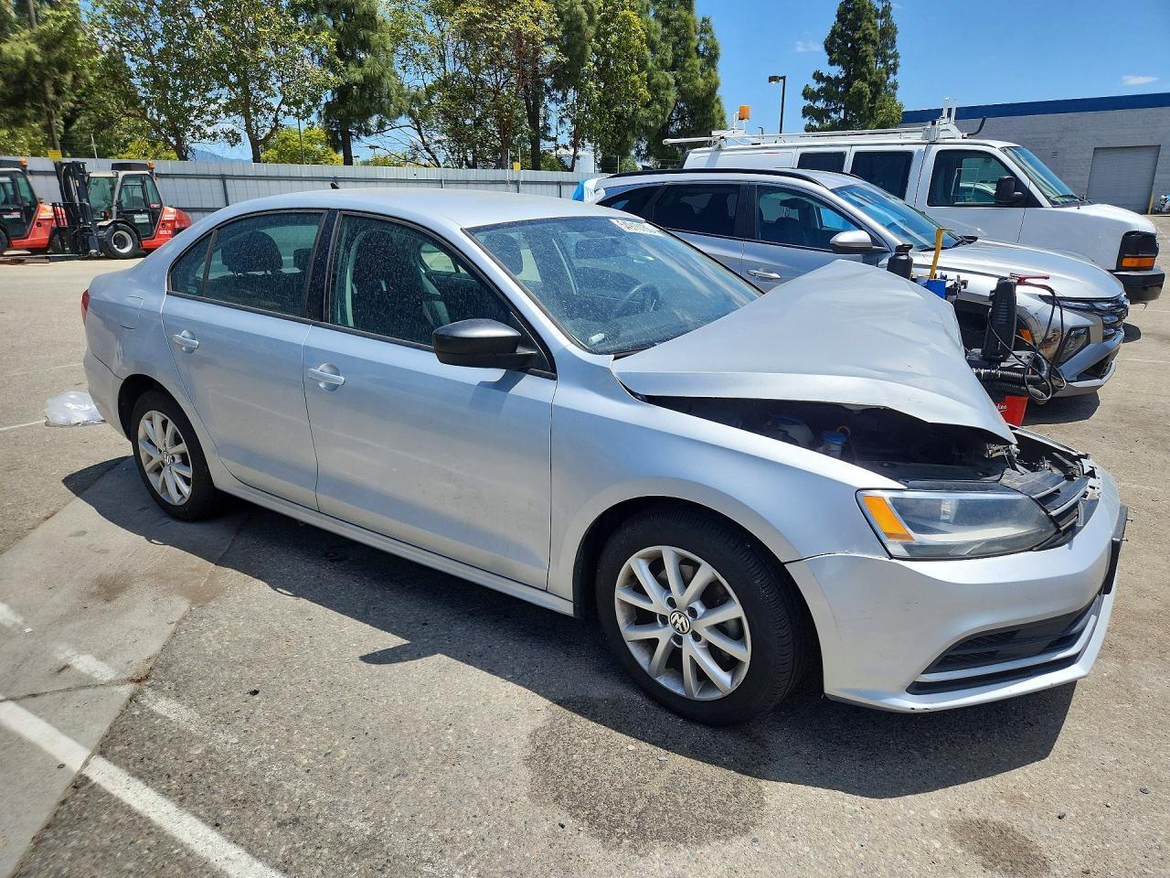 2015 VOLKSWAGEN JETTA